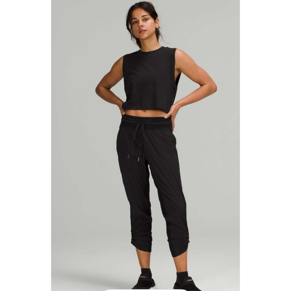 LULULEMON Dance Studio Mid-Rise 25"Pant Black Women's Size 6 LW6CDQS